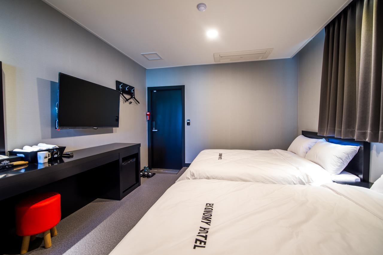 Ekonomy Hotel Jeongseon Exterior foto